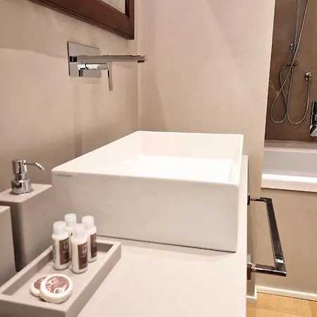 アパート Ht - Residenza Salus Con Vista Su