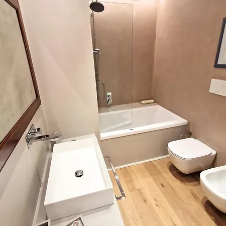 アパート Ht - Residenza Salus Con Vista Su パドヴァ